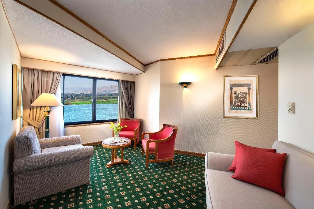 JUNIOR SUITE WITH VIEWS Room, Sonesta St. George Hotel Luxor, Luxor