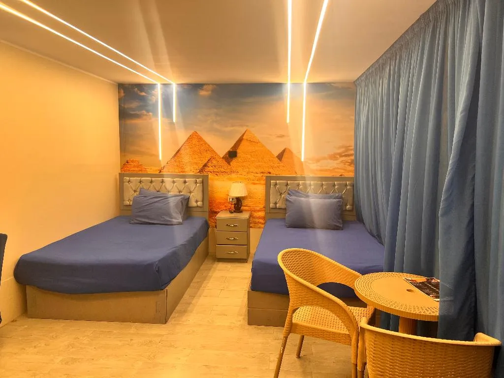 SUITE TWO DOUBLE BEDS Room, Pyramids View Inn, Cairo