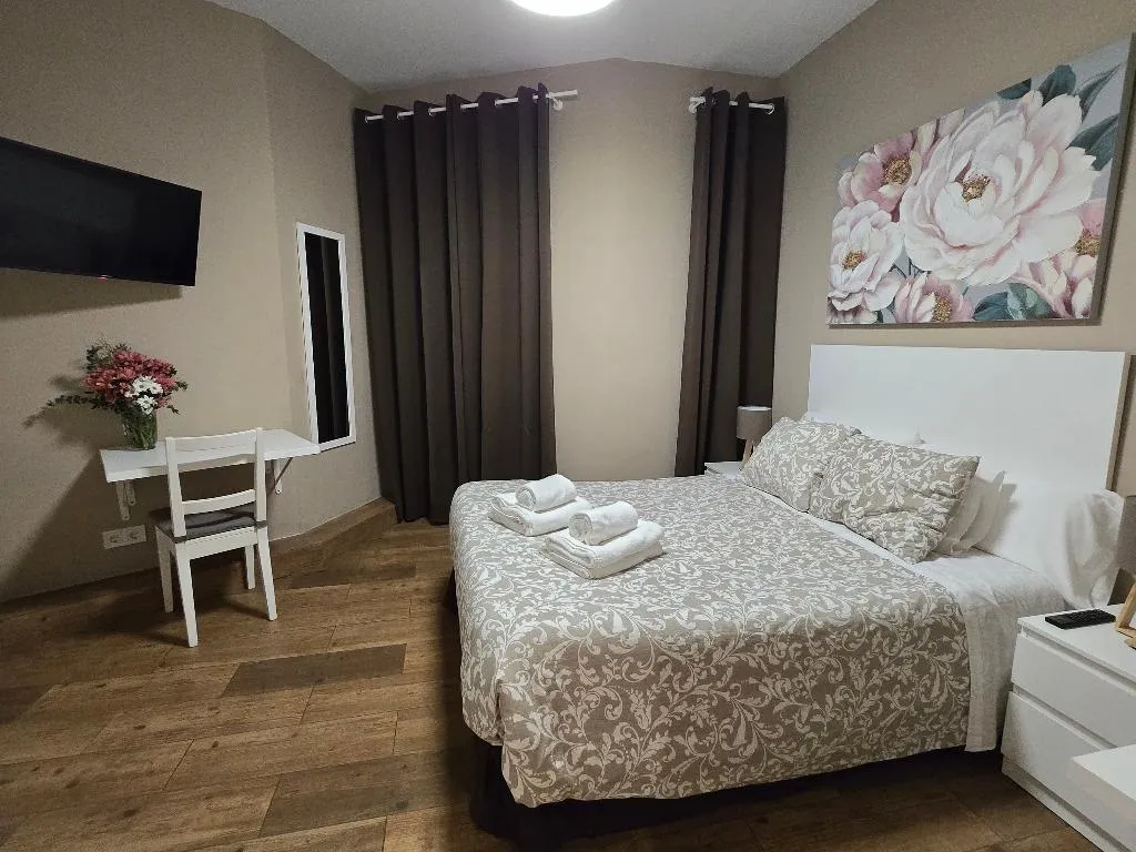 Room, El Palacete De La Almudayna, Madrid