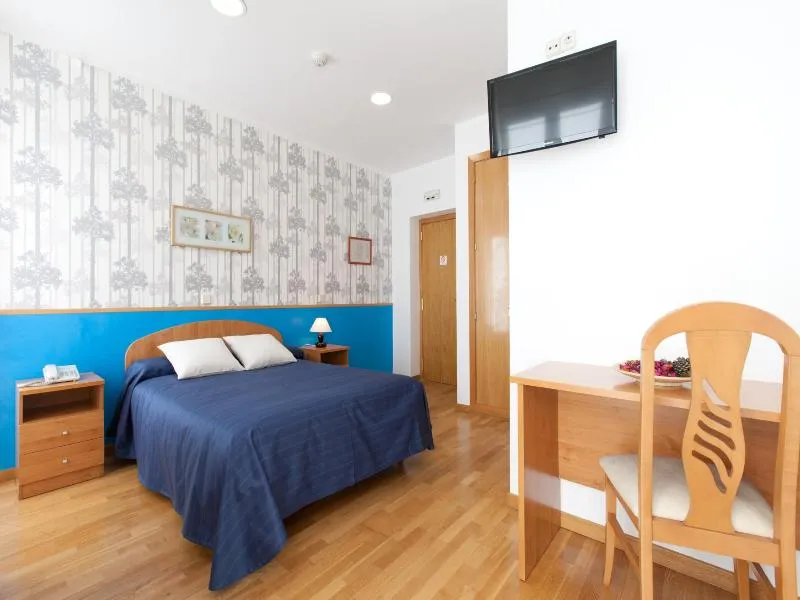 DOUBLE STANDARD Room, Hostal Montaloya, Madrid