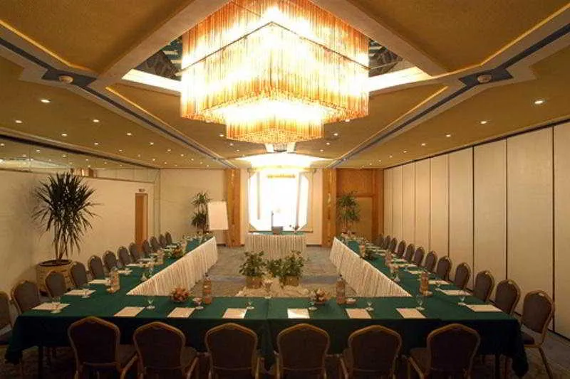 Conferences, Le Passage Cairo Hotel & Casino, Cairo