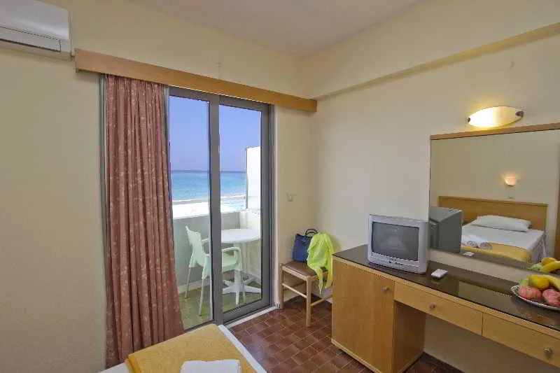 Room, Nafsika, Rhodes