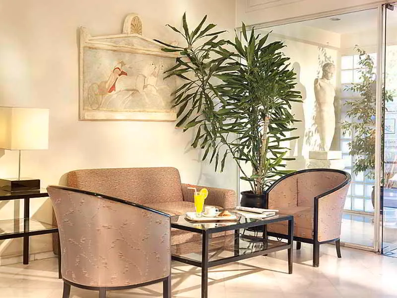 Lobby, Jason Inn, Athens