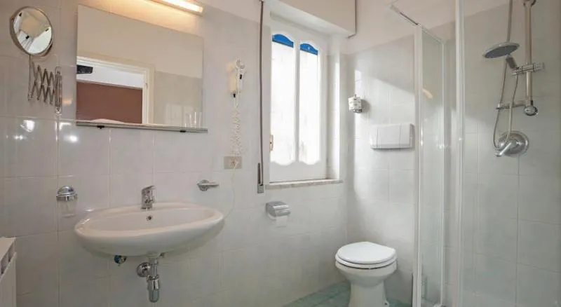 DOUBLE STANDARD Room, Caruso, Naples