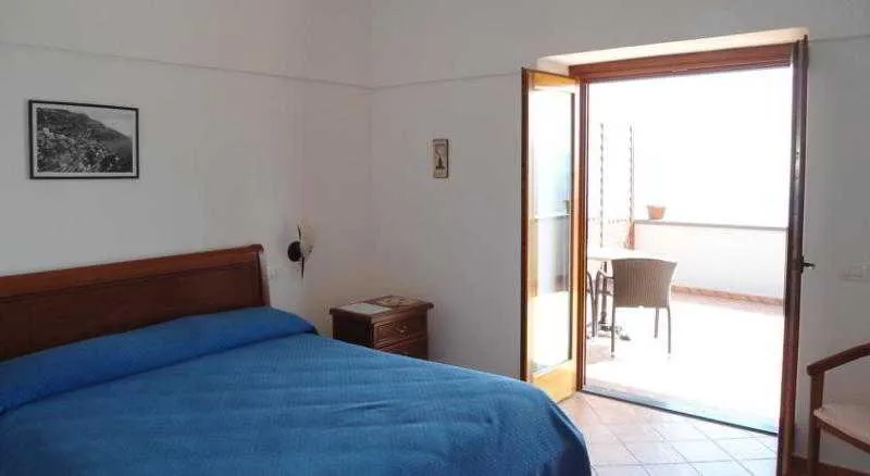 Room, B&B Le Ghiande, Naples