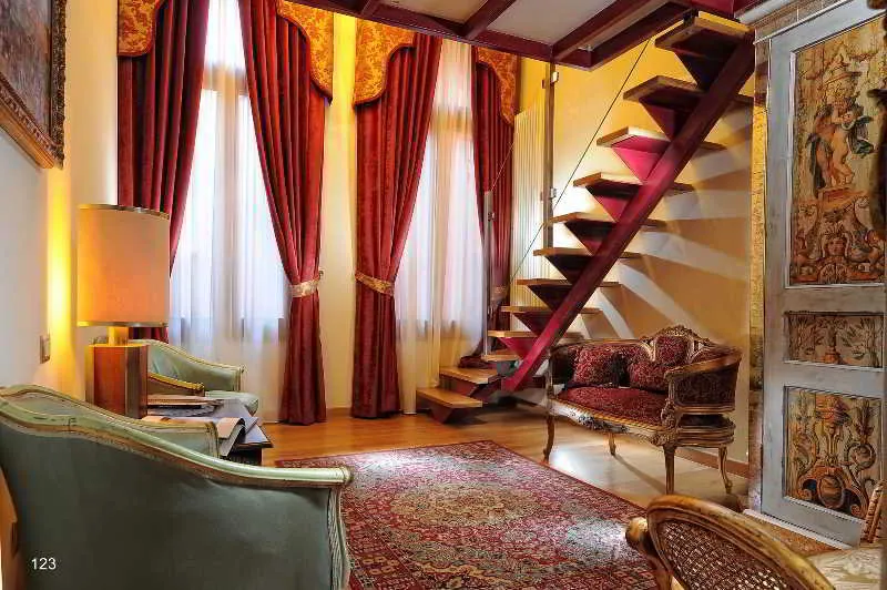 Room, Ca' dell'Arte, Venice