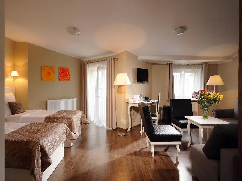 QUADRUPLE STANDARD Room, Leone Aparthotel, Krakow