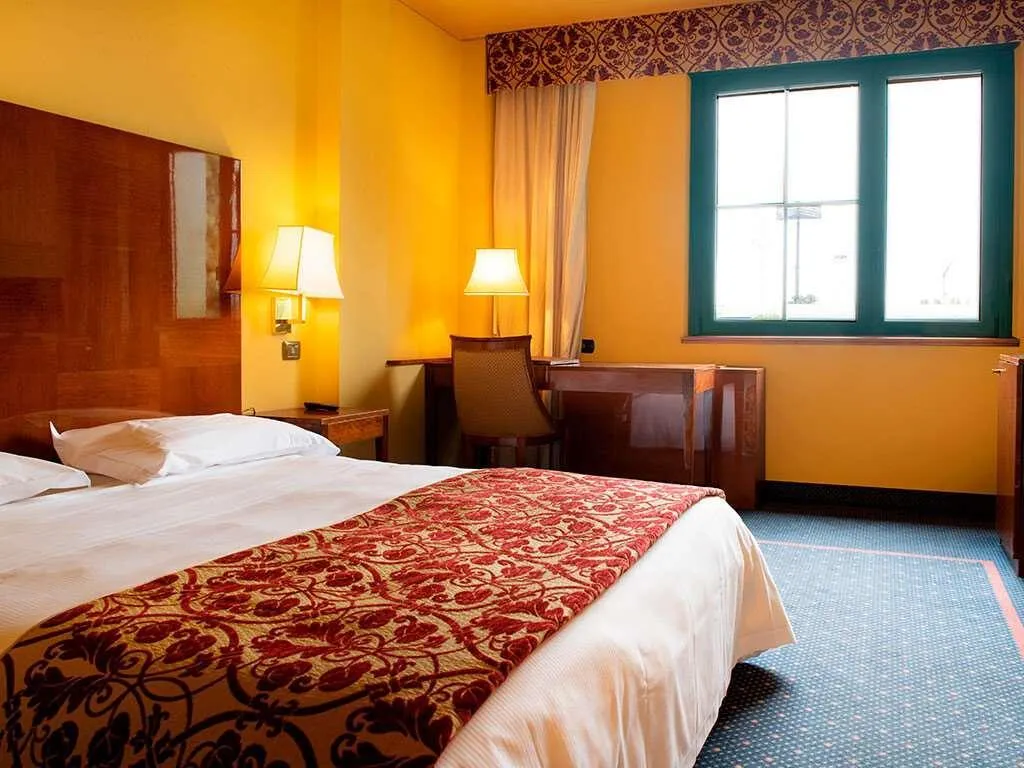 Room, Smart Hotel King, Milan