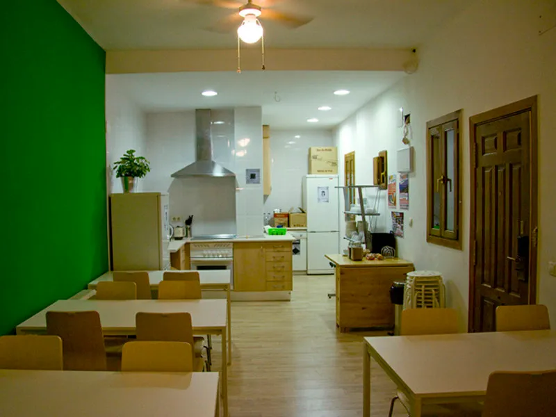 Restaurant, The Living Roof Hostel, Madrid