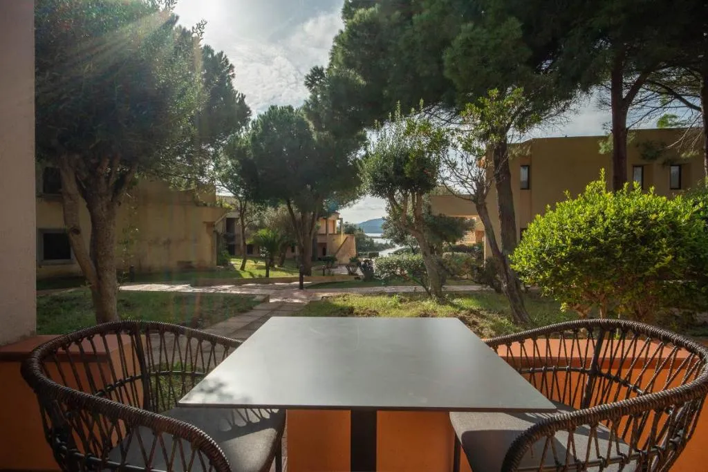 APARTMENT ONE BED Room, Residence Hotel Costa Serena, Olbia