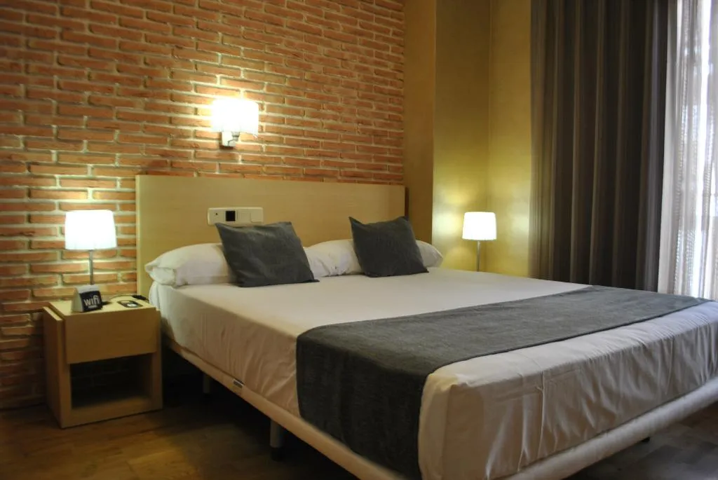 DOUBLE ECONOMY Room, Alda nueva Castilla, Madrid