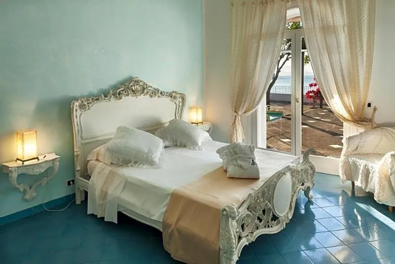 Room, La Villa Resort Spa, Naples
