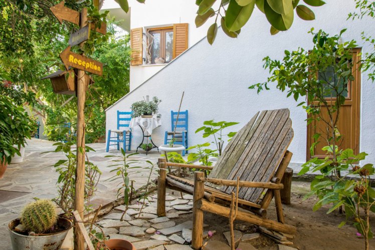 Golden Sun, Samos