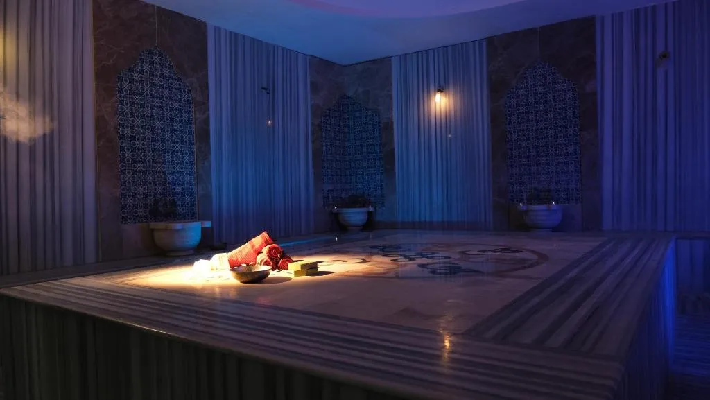 Sports and Entertainment, Crystal Centro Pearl Collection, Antalya