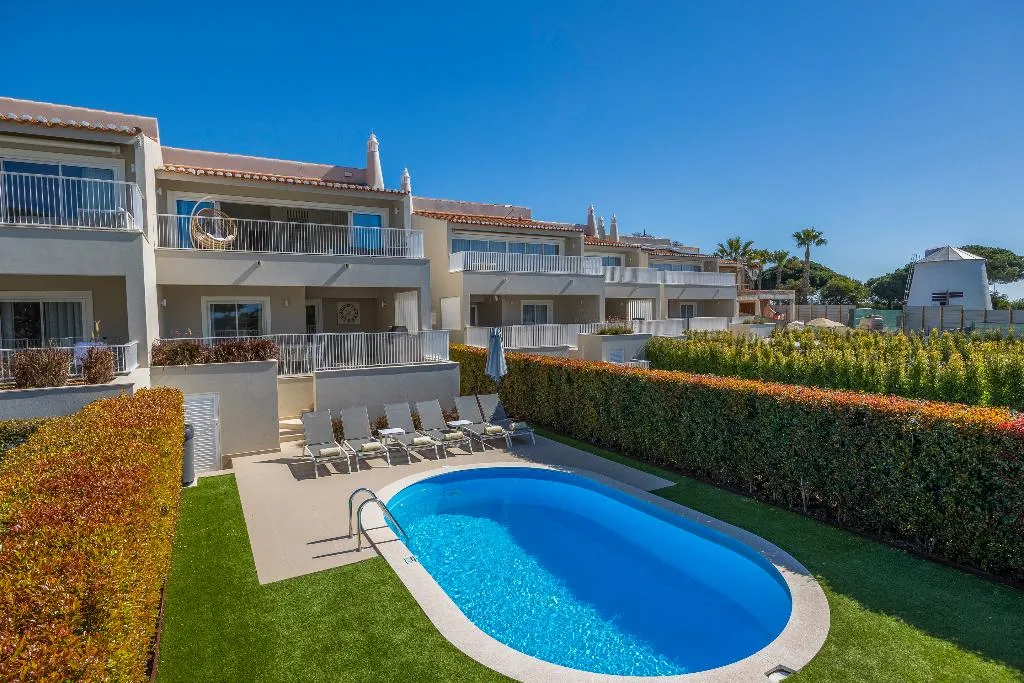 TOWNHOME THREE BEDROOMS Room, Vale Do Lobo Resort, Algarve
