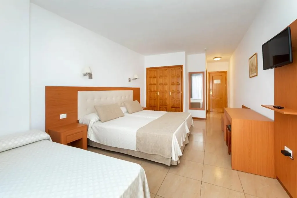 Room, Don Manolito, Tenerife