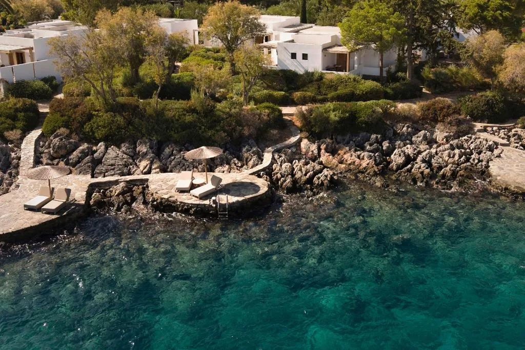 BUNGALOW SUPERIOR SEA FRONT Room, Minos Beach Art Hotel, a Member of Design Hotels, Crete