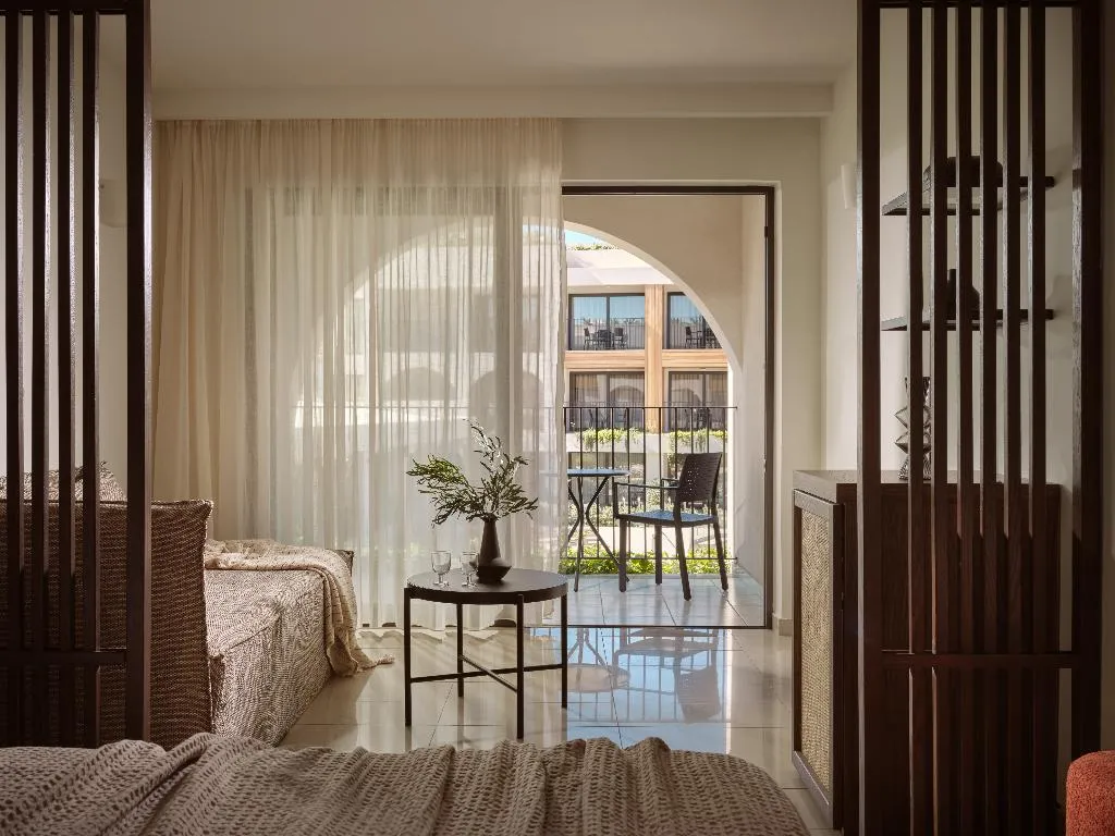 Room, Planos Deluxe, Zante