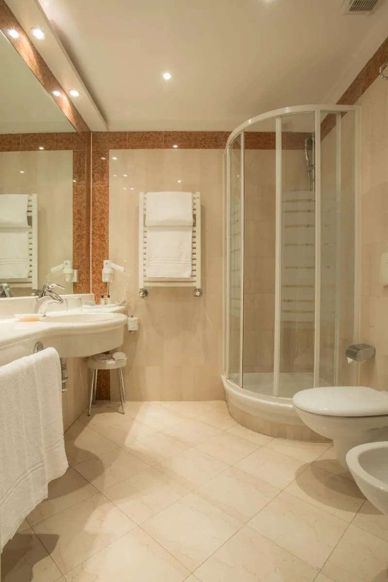 Room, The Regency, Sure Hotel Collection by Best Western, Milan