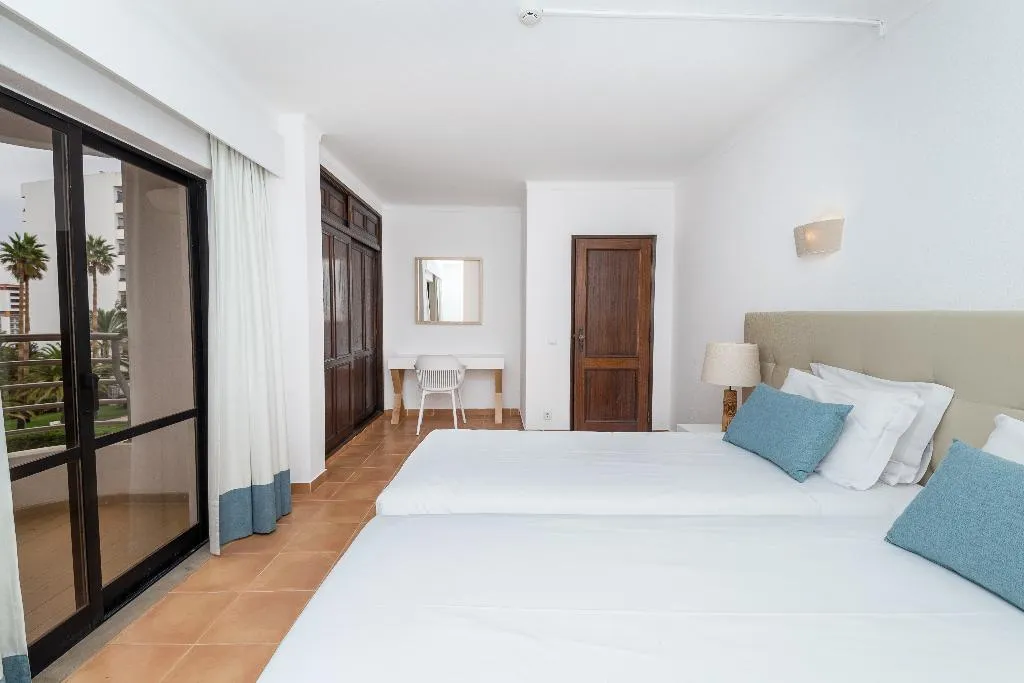 APARTMENT ONE BEDROOM Room, Mirachoro Praia da Rocha, Algarve