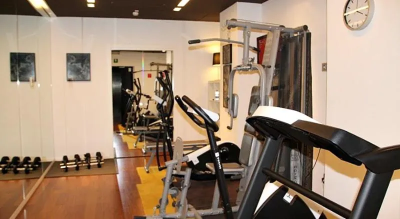 Sports and Entertainment, Milano Scala, Milan
