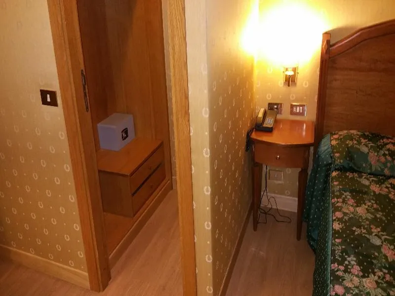 TRIPLE STANDARD Room, Giorgi, Rome