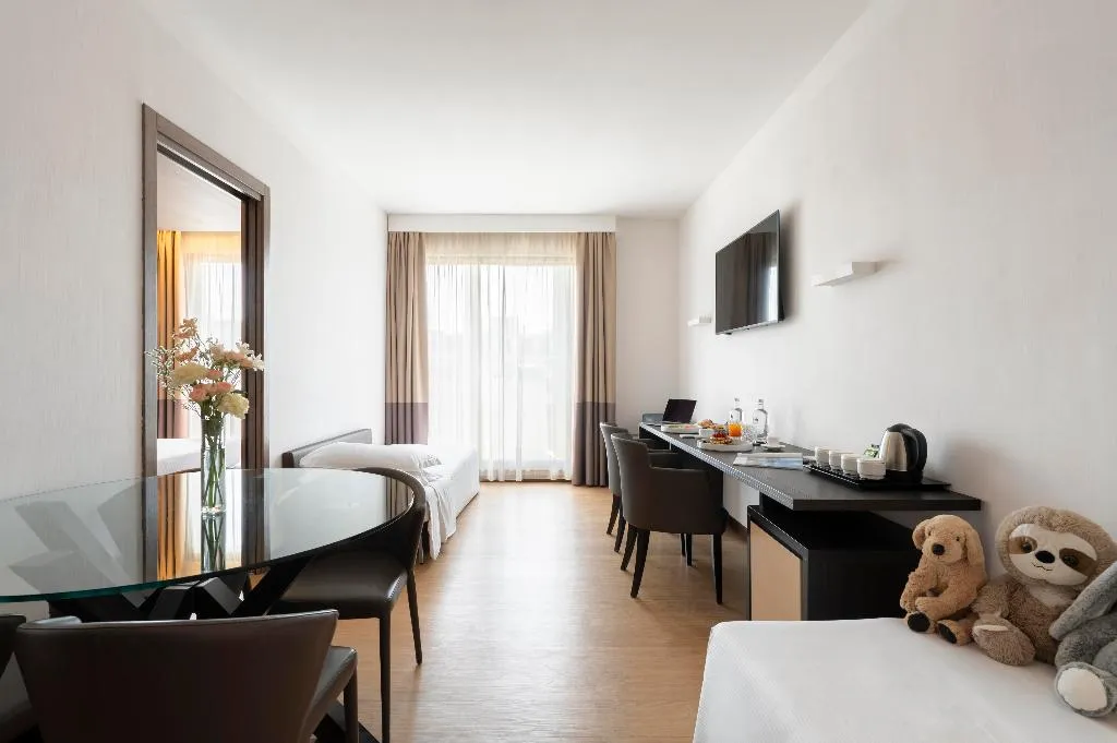 QUADRUPLE CLASSIC Room, WarmtHotel, Rome