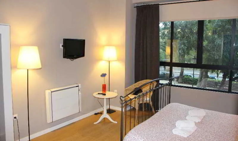Room, B&B Mare de Deu Jardines del Turia, Valencia