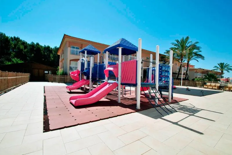 Sports and Entertainment, Mar Hotels Playa Mar & Spa, Majorca