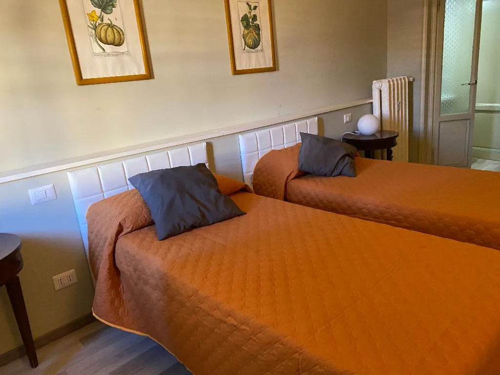 Double or Twin STANDARD Room, Palazzo Panzani, Florence