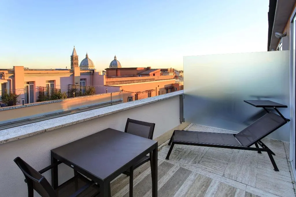 DOUBLE SUPERIOR KING BED Room, Best Western Plus Hotel Universo, Rome
