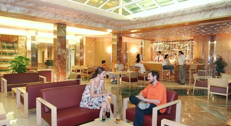 Bar, Isabel, Costa Del Sol