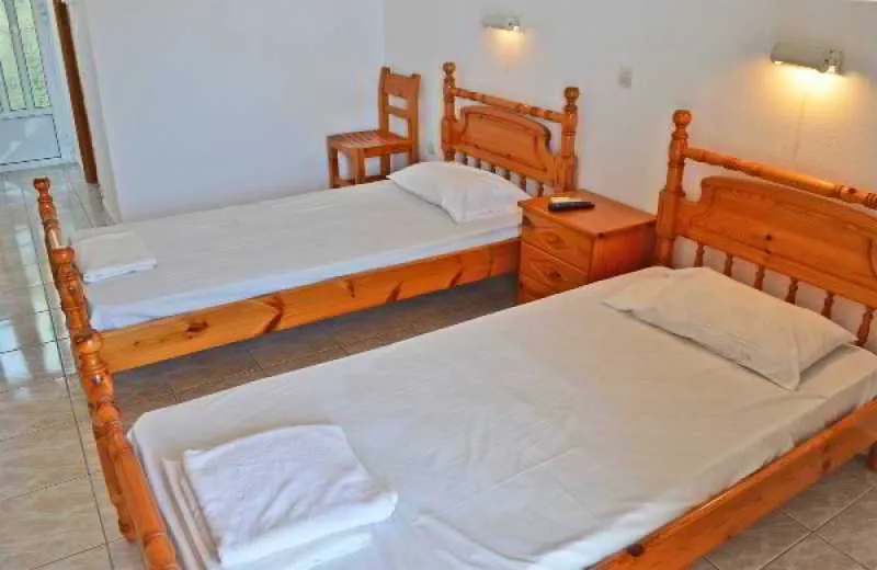 Room, Alykanas & Antonis Studios, Zante