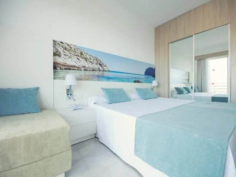 Room, Azuline Hotel Bahamas, Majorca