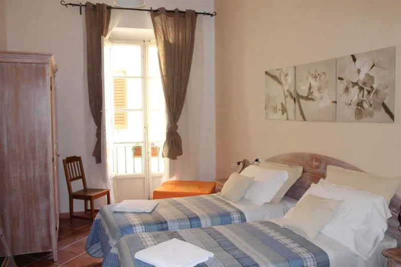 General view, Cicerone Guest House, Florence