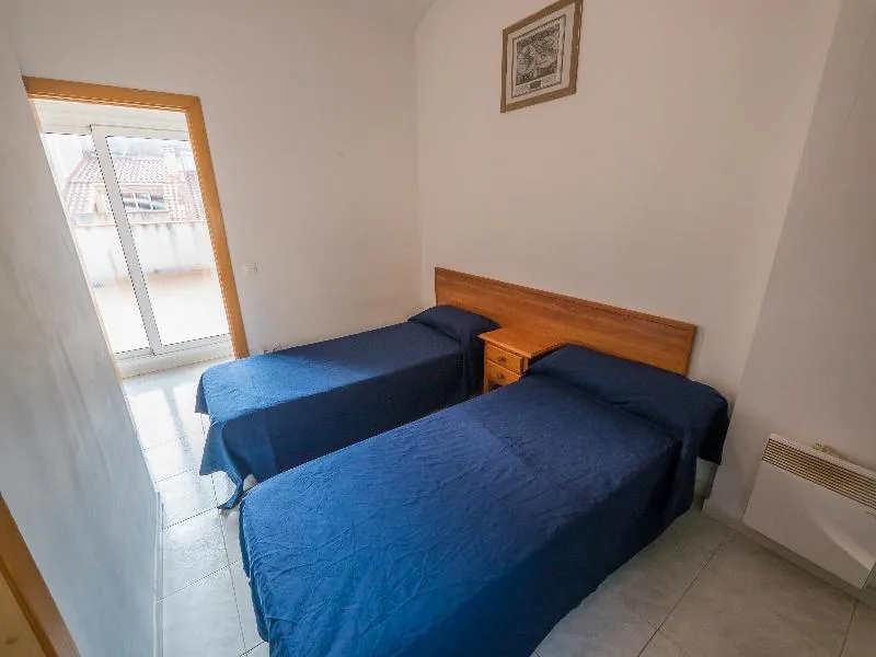 APARTMENT CAPACITY 6 TWO BEDROOMS Room, Apartaments AR Nautic, Costa Brava