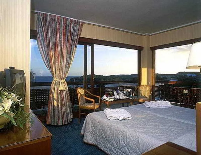 Room, Plaza Strand Vouliagmeni, Athens