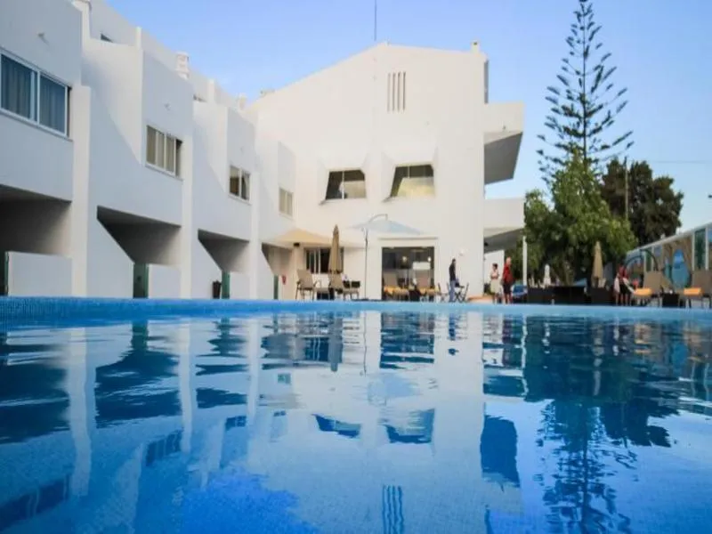 Pool, Lagoa Apartment Hotel, Algarve