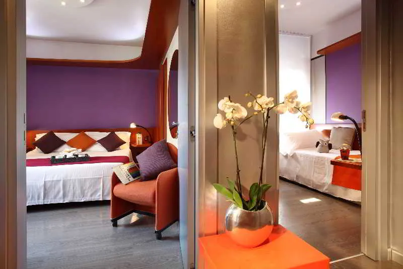 Room, Mediolanum, Milan