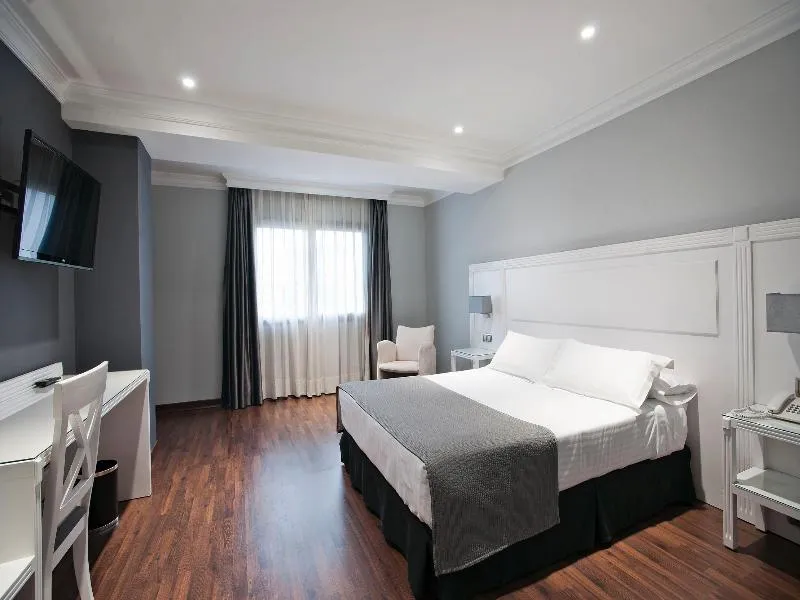 DOUBLE STANDARD Room, Uve Alcobendas, Madrid