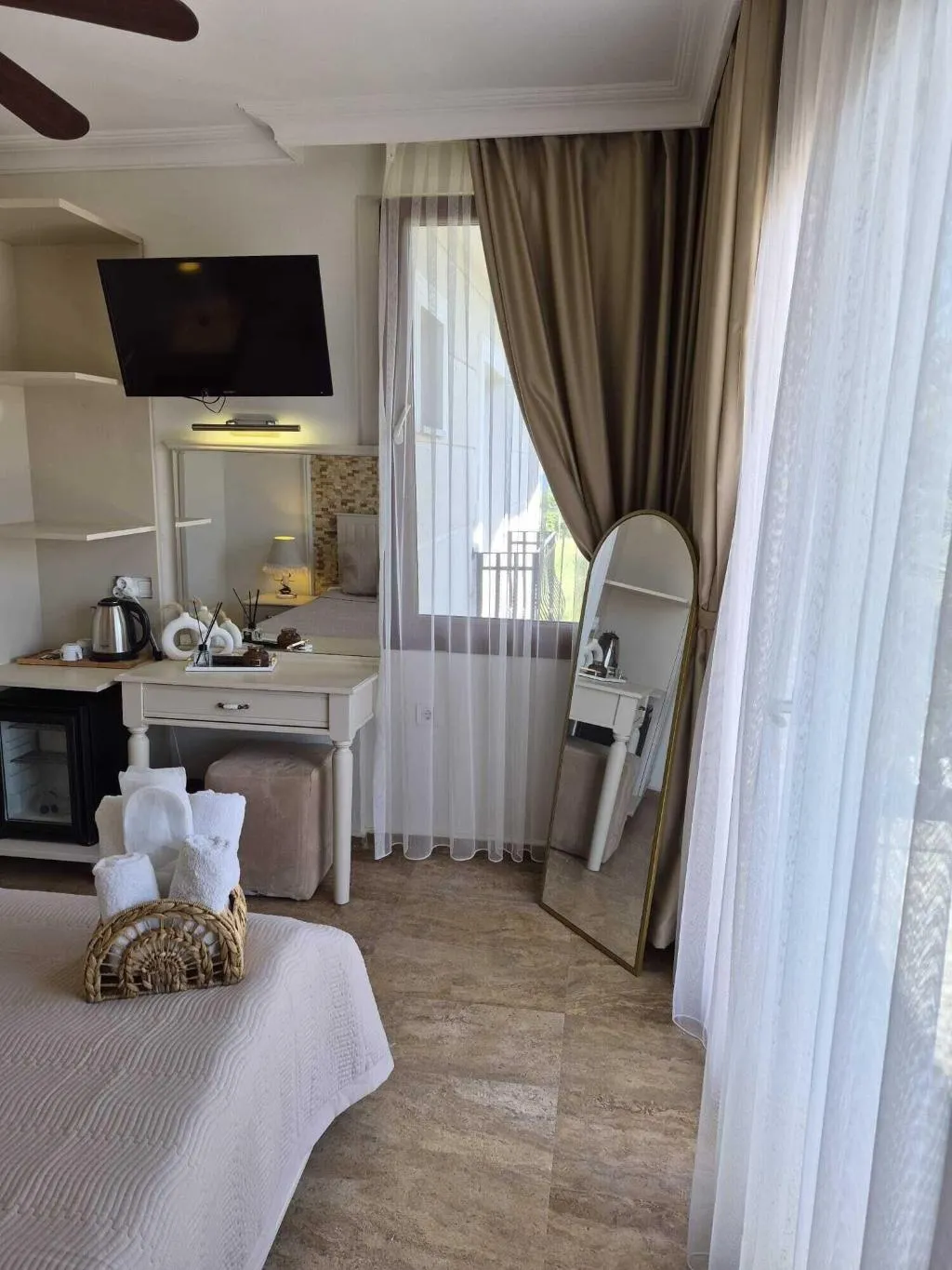 Room, Cunda Paradise Otel, Izmir