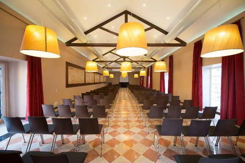 Conferences, Vila Gale Collection Palacio dos Arcos, Lisbon
