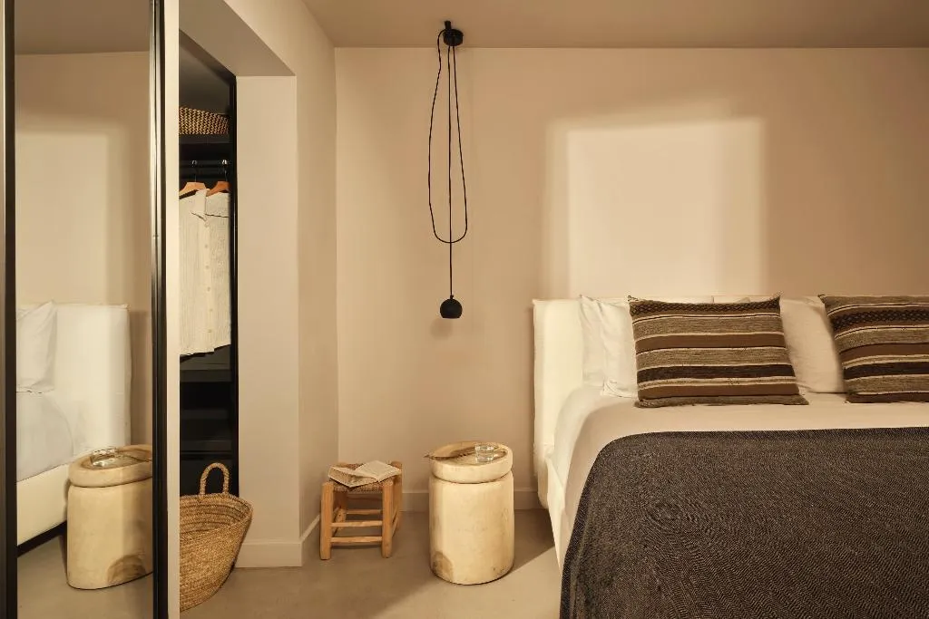 BUNGALOW SEA FRONT Room, Minos Beach Art Hotel, a Member of Design Hotels, Crete
