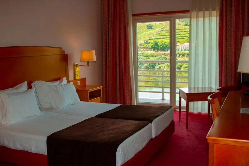 TWIN RIVER VIEW Room, Regua Douro, Porto