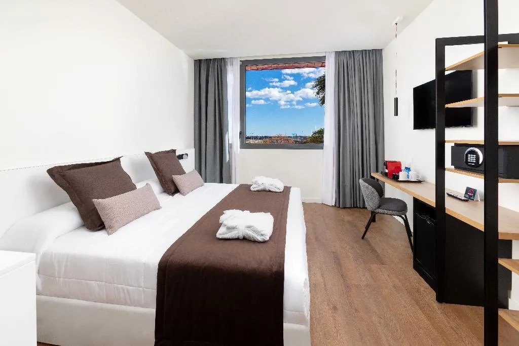 Double or Twin PREMIUM Room, Alexandre Frontair Congress, Barcelona