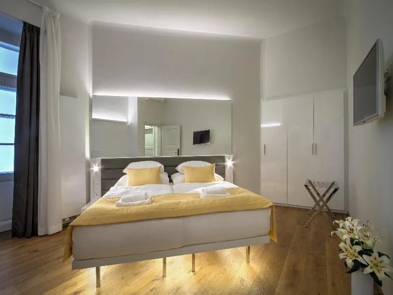 Double or Twin STANDARD Room, Bishops House, Prague