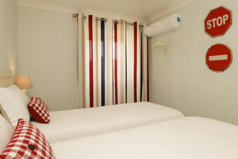 VILLA SUPERIOR Room, Casa Palmela - Small Luxury Hotels & Villas, Lisbon