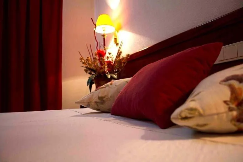 SINGLE STANDARD Room, Aranguês, Lisbon