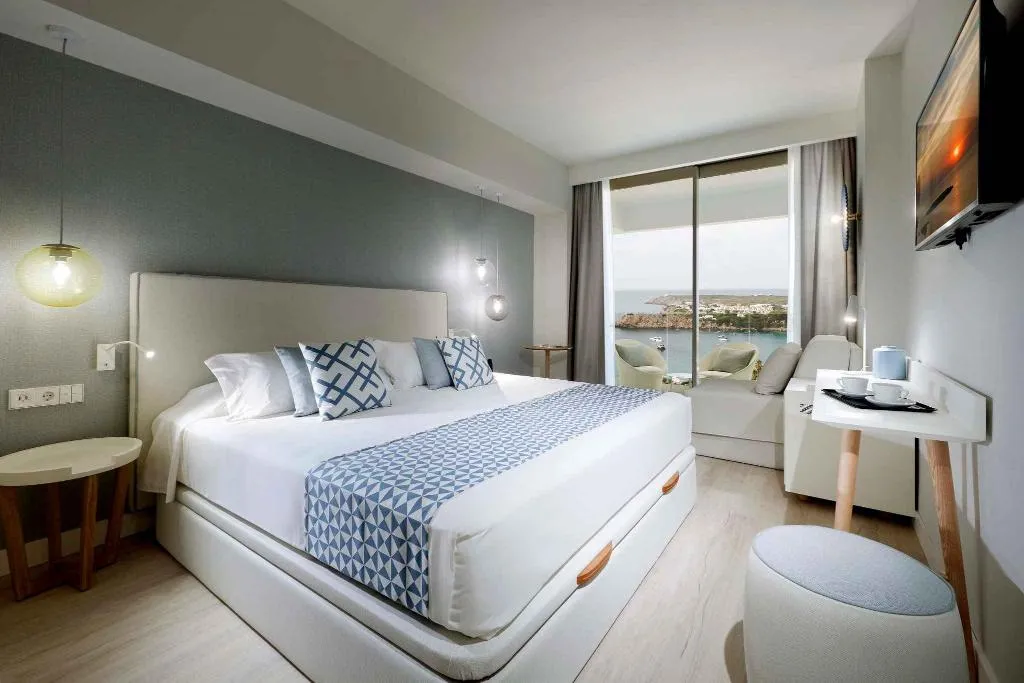 DOUBLE SEA VIEW Room, Palladium Hotel Menorca, Menorca