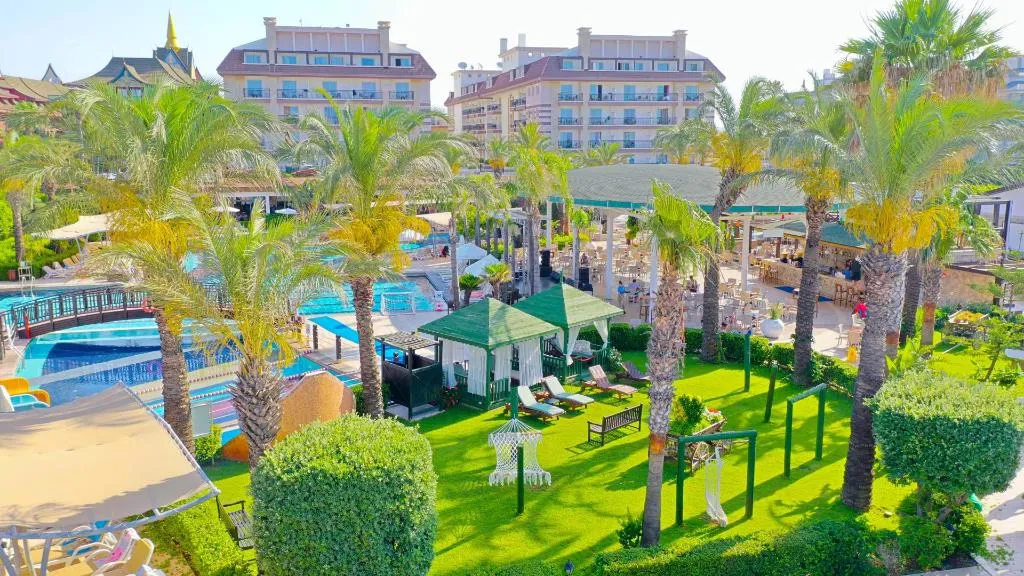 Pool, Crystal Family Comfort Collection, Antalya